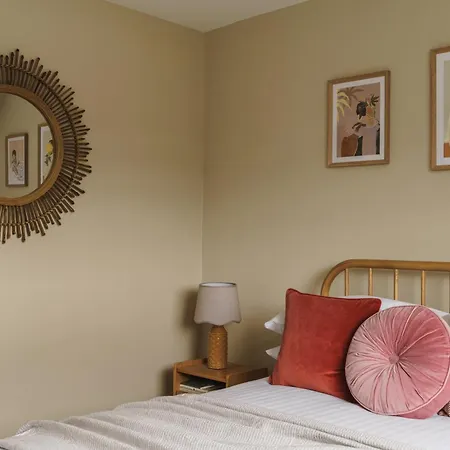 Willow Rise, The Old Bank House